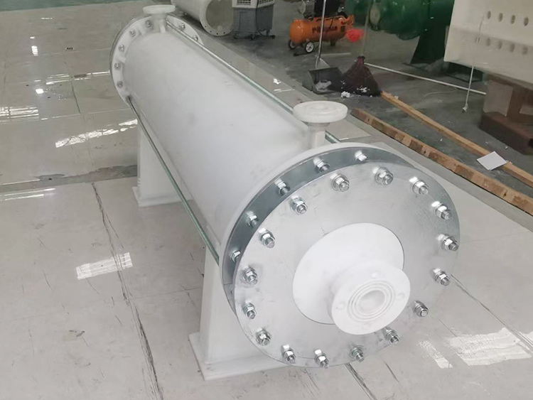 钒电解液内外置换热器