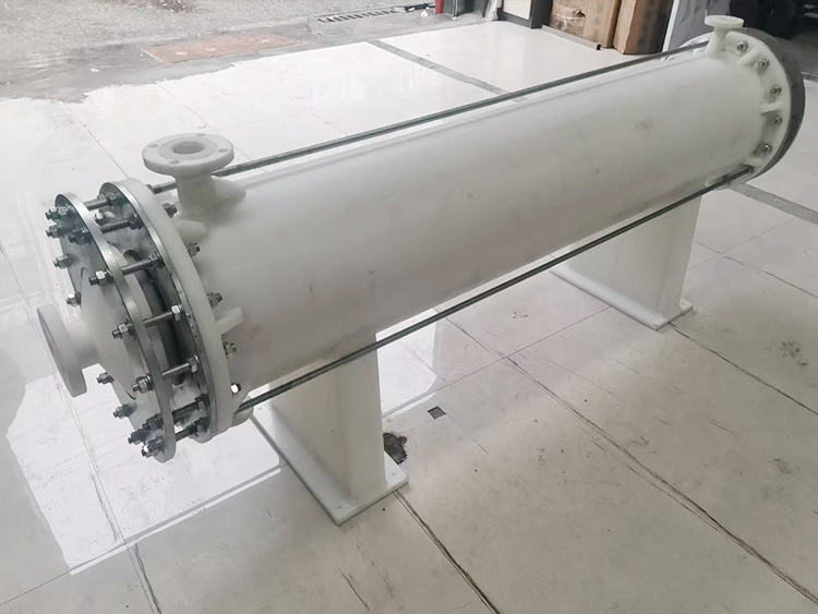 钒电解液内外置换热器