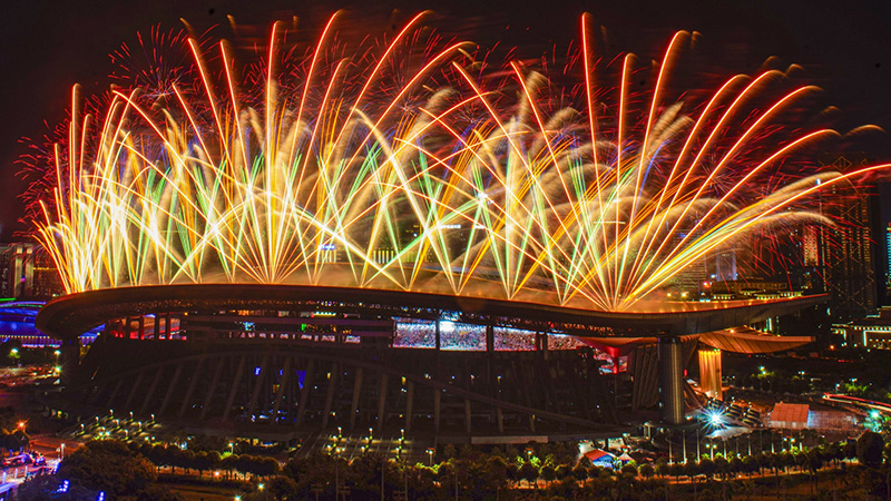 2023年11月全国第一届学生(青年)运动会开幕烟花燃放