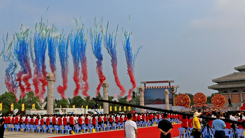 2018年6月湖北随州炎帝故里寻根节烟花燃放
